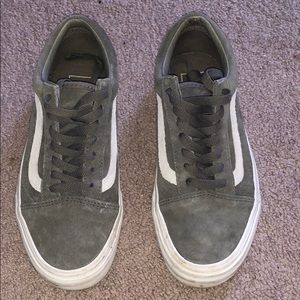 Grey vans old skools